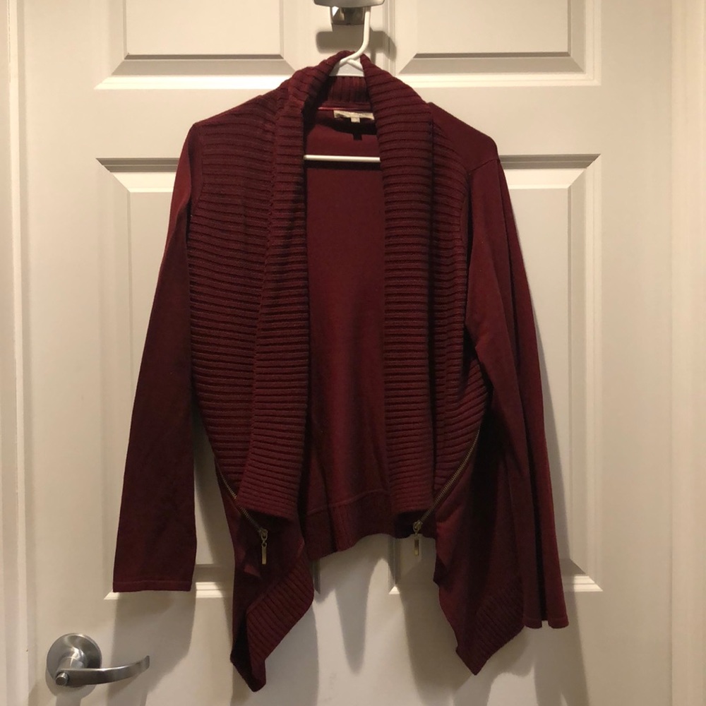 Burgundy cardigan with zipper detail